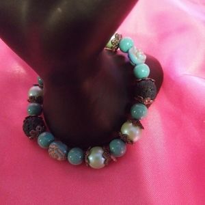 Essential oil bracelet